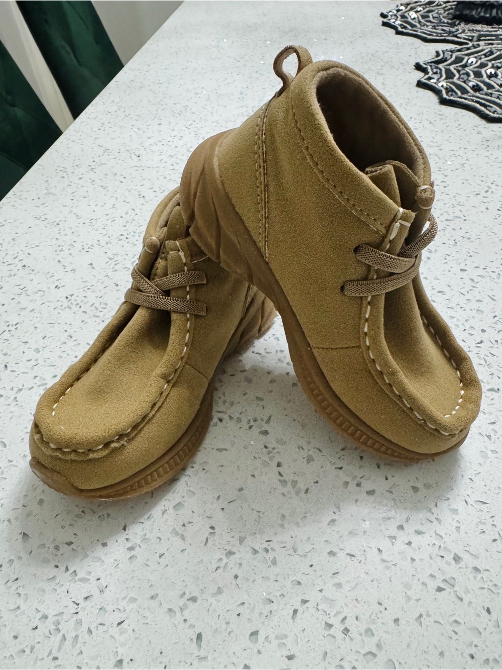 Carter’s Casual Suede Moccasin Boots - Brown size 9